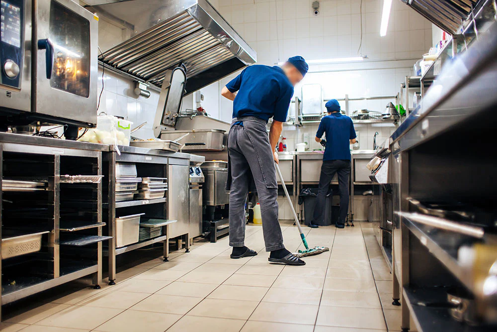 commercial-kitchen-floor-cleaning